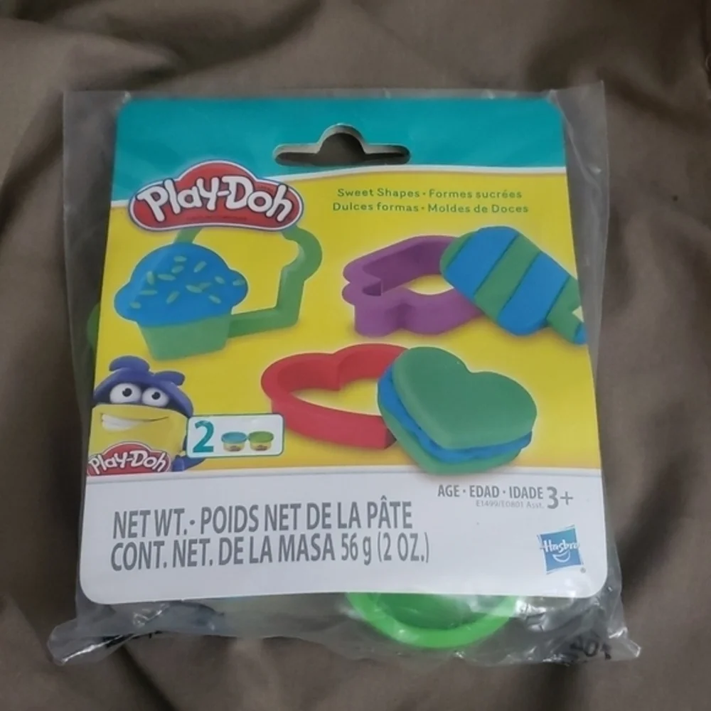 4 Play-Doh Sets‎